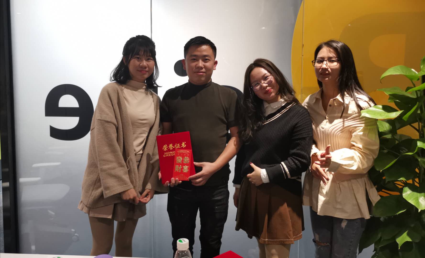 1548488026435475.jpg 图片关键词