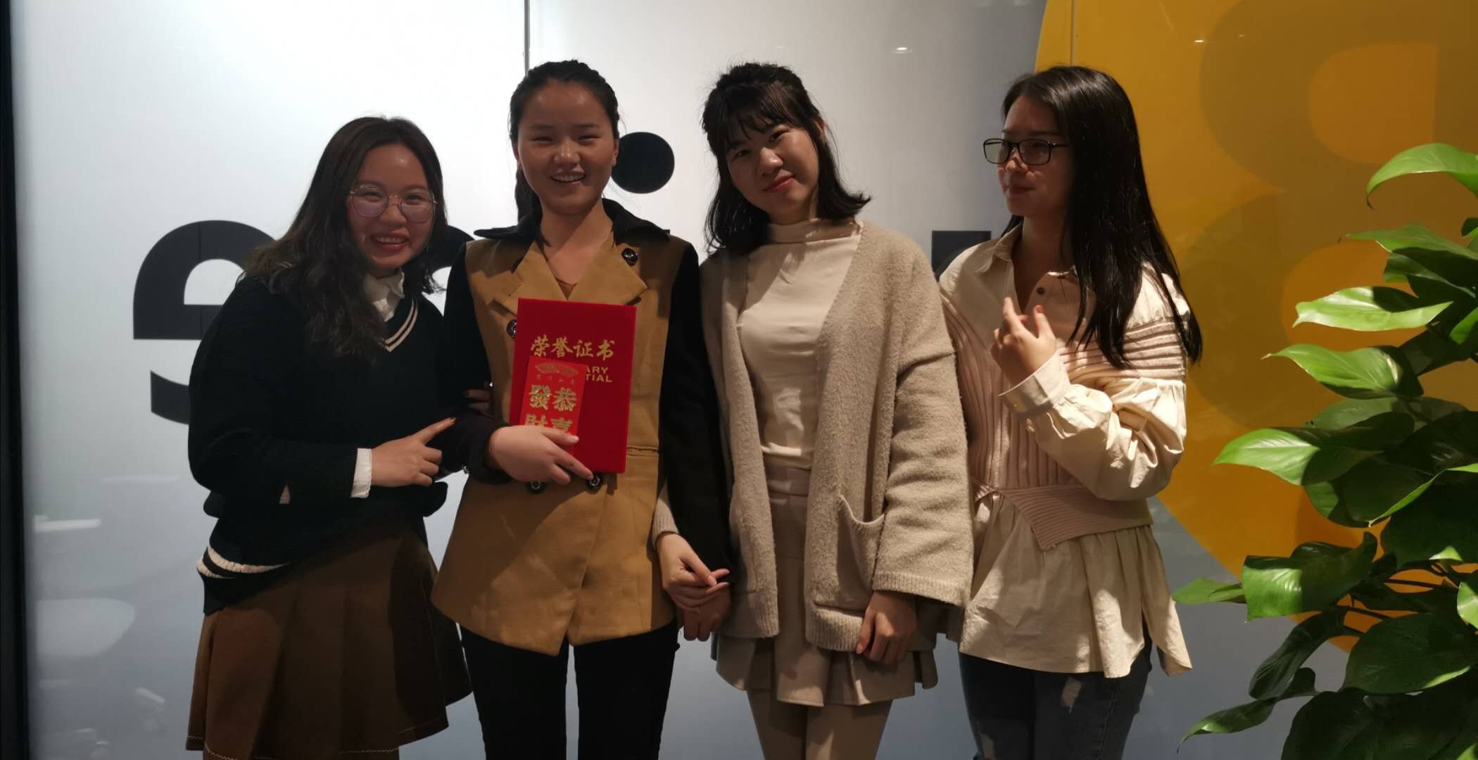 1548488026990697.jpg 图片关键词