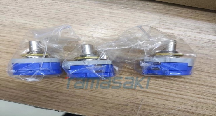 日本绿测器MIDORI电位器HP-18 20K 玉崎现货