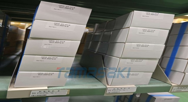 日本库存ASK甘油压力表OPG DT G1 4 60X100MPa-B立式油压表
