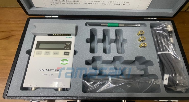 深圳仓库到货日本USHIO 照度计 UIT-250